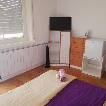 Pero Panzio Bed & Breakfast Debrecen Eksteriør bilde